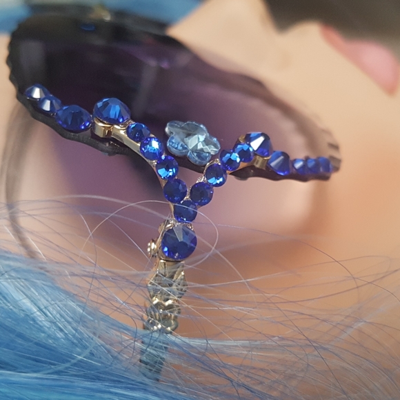 UV400 Blue Rhinestone Deluxe Sunglasses - Picture 4 of 8